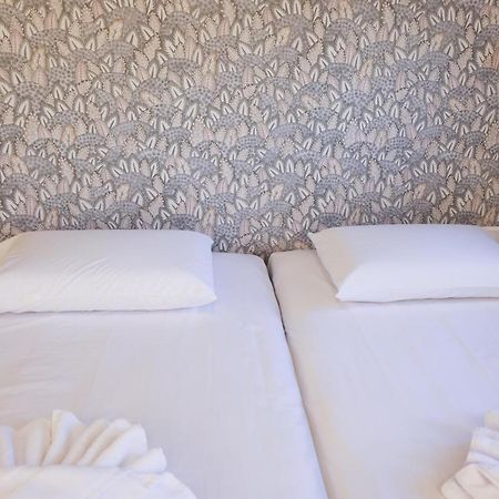 Uphill Unique Boutique Suites Città di Skiathos Esterno foto
