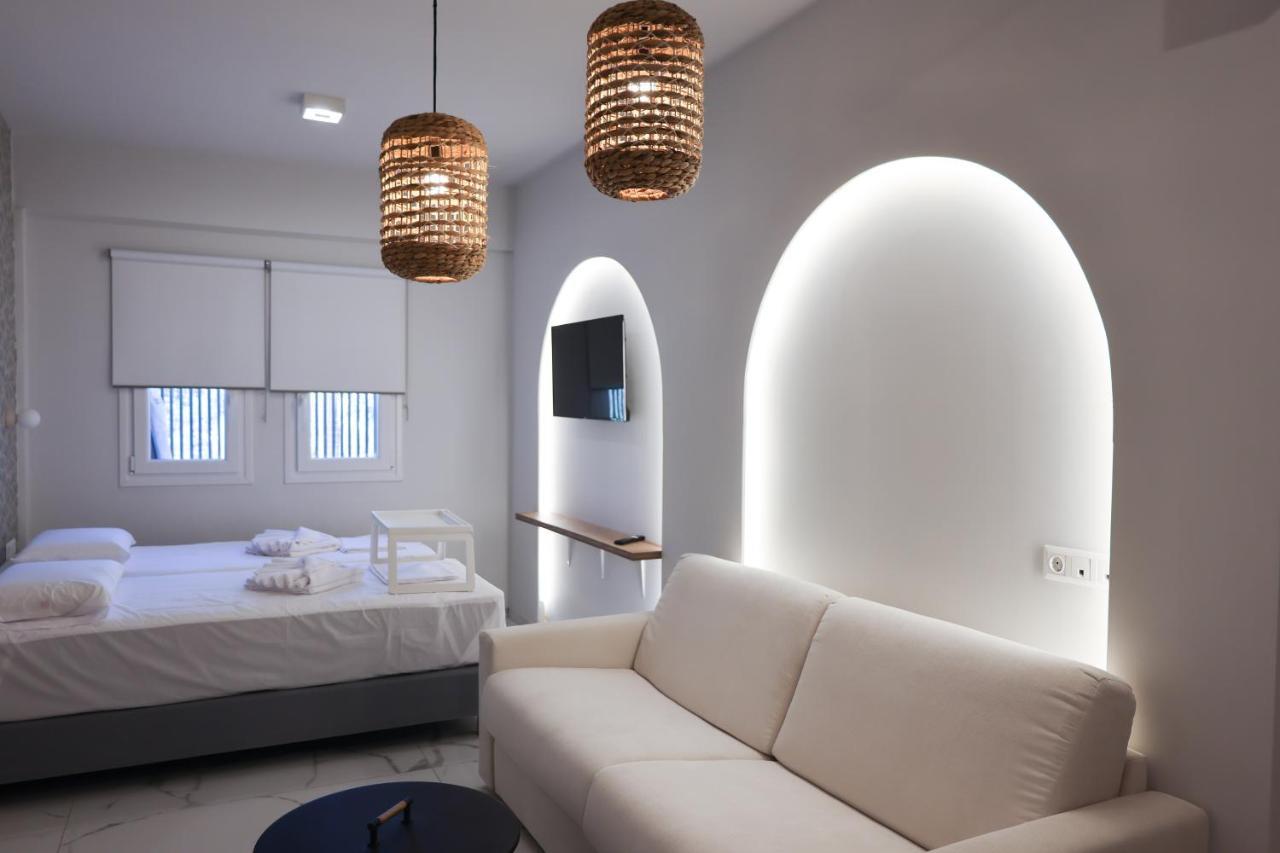 Uphill Unique Boutique Suites Città di Skiathos Esterno foto