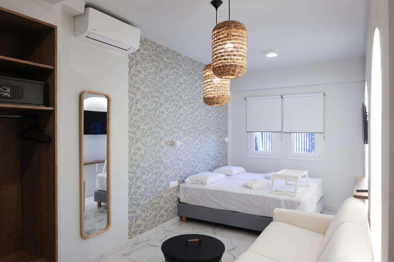 Uphill Unique Boutique Suites Città di Skiathos Esterno foto