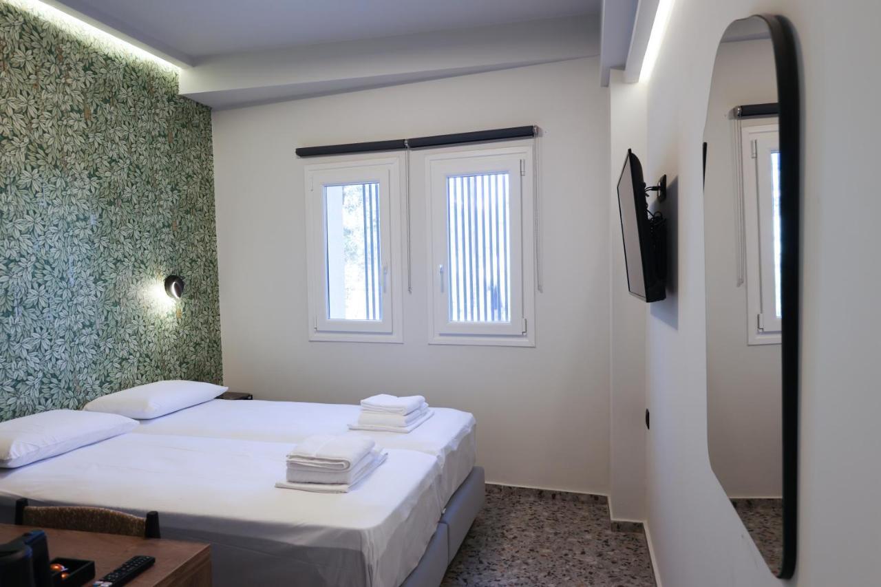 Uphill Unique Boutique Suites Città di Skiathos Esterno foto