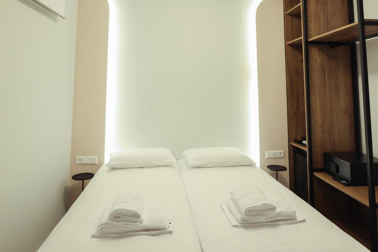 Uphill Unique Boutique Suites Città di Skiathos Esterno foto