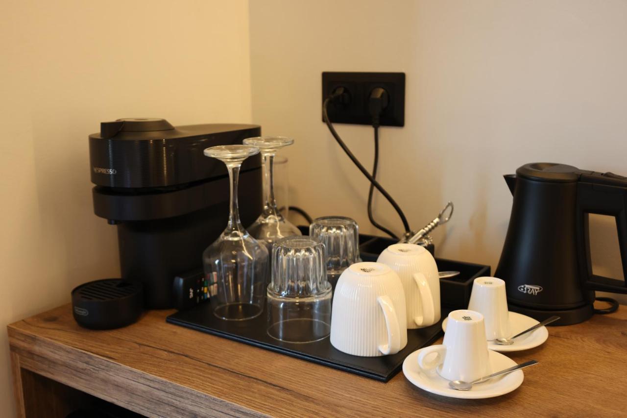 Uphill Unique Boutique Suites Città di Skiathos Esterno foto