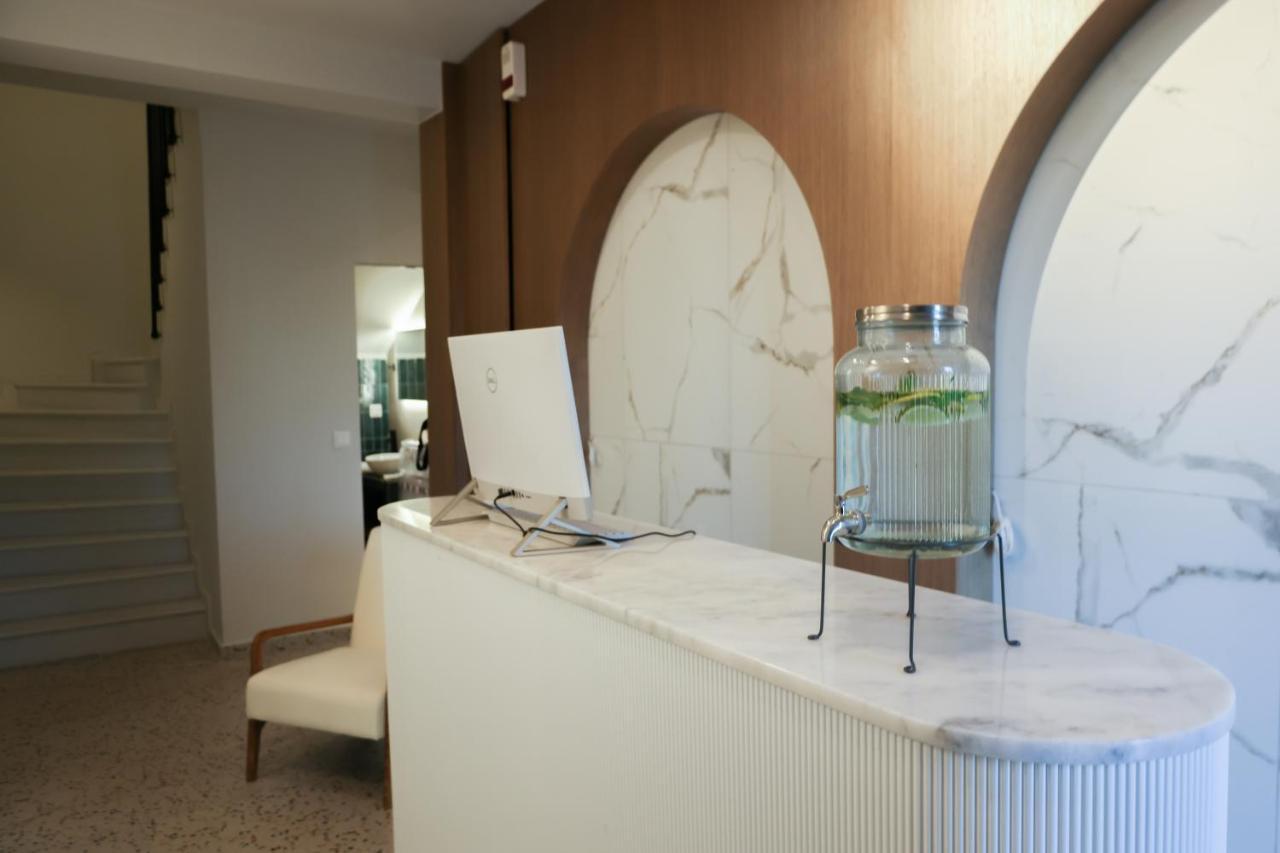 Uphill Unique Boutique Suites Città di Skiathos Esterno foto