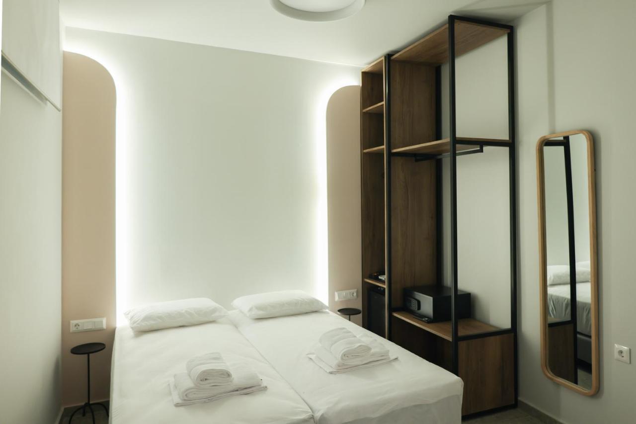 Uphill Unique Boutique Suites Città di Skiathos Esterno foto