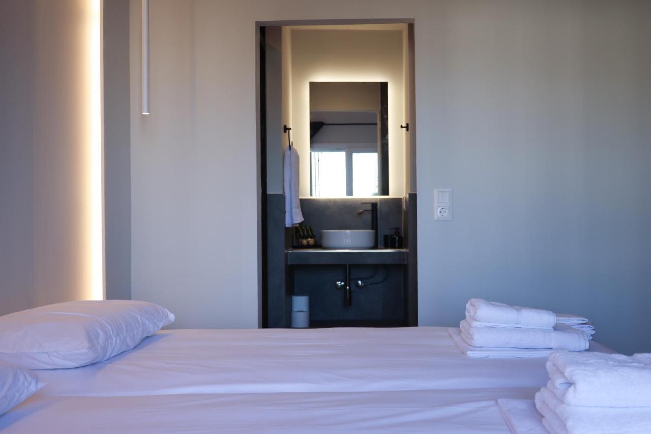 Uphill Unique Boutique Suites Città di Skiathos Esterno foto
