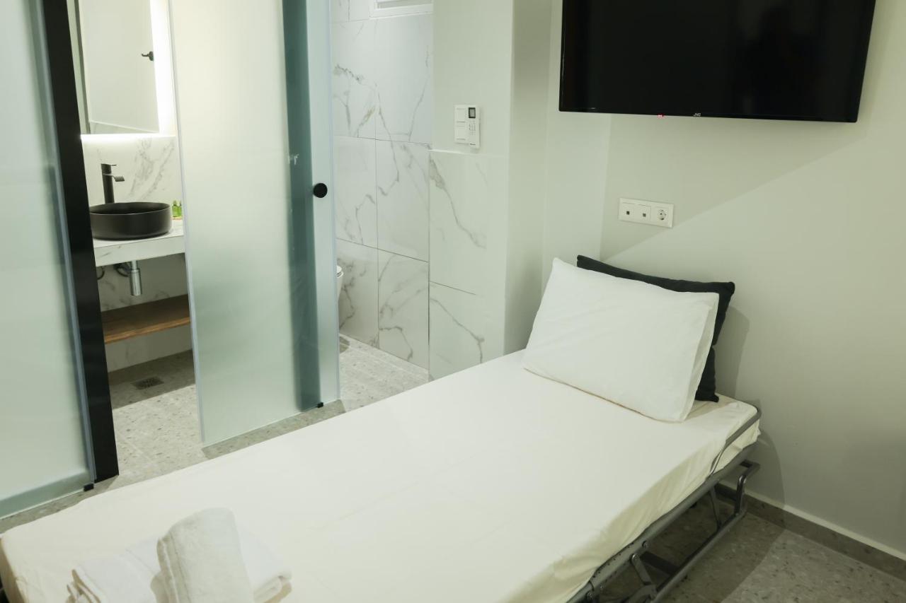 Uphill Unique Boutique Suites Città di Skiathos Esterno foto